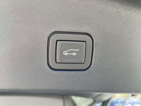 New 2026 Cadillac Vistiq Sport image 11