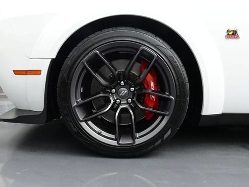 Used 2021 Dodge Challenger R/T Scat Pack RWD image 6