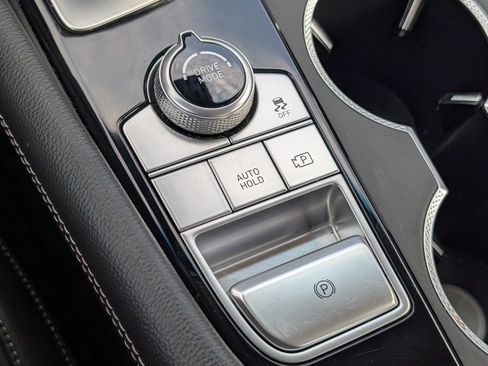 Used 2026 Genesis G70 2.5T RWD image 26