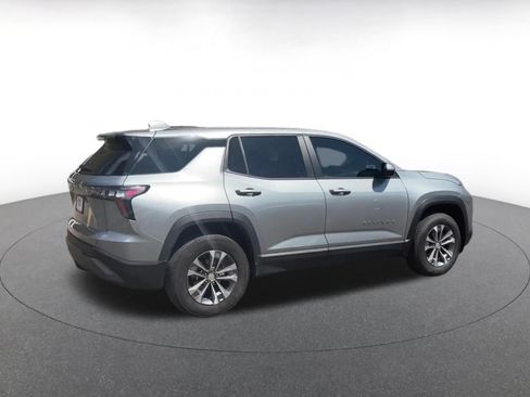 Used 2025 Chevrolet Equinox LT FWD image 14
