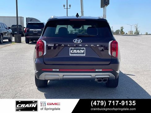Used 2024 Hyundai Palisade Limited FWD image 6