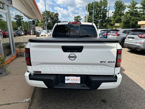 Used 2022 Nissan Frontier SV w/ Technology Package AWD/4WD image 6