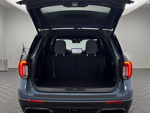 New 2026 Ford Explorer ST-Line w/ ST-Line Street Pack image 10