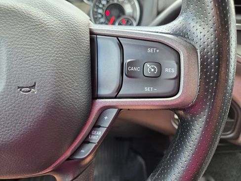 Used 2024 RAM 3500 Tradesman w/ Chrome Appearance Group AWD/4WD image 32