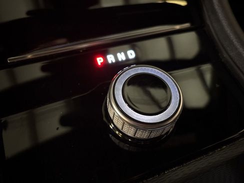 Used 2024 Jeep Grand Cherokee Altitude image 36