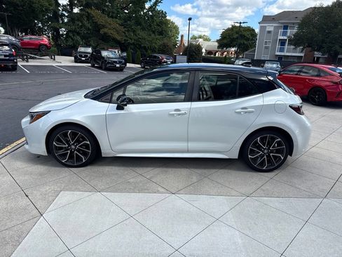 Used 2022 Toyota Corolla XSE FWD image 4