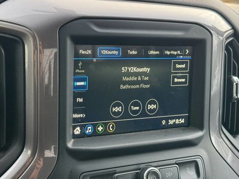 Used 2019 Chevrolet Silverado 1500 Custom Trail Boss w/ Custom Convenience Package image 32