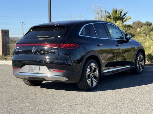 New 2026 Mercedes-Benz EQE 320 4MATIC SUV image 8