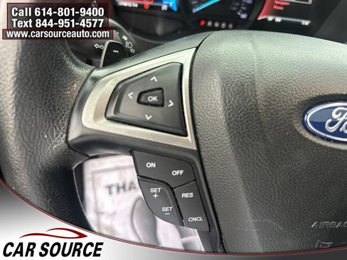 Used 2018 Ford Fusion SE w/ Fusion SE Technology Package FWD image 13