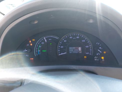 Used 2011 Toyota Camry BASE image 21