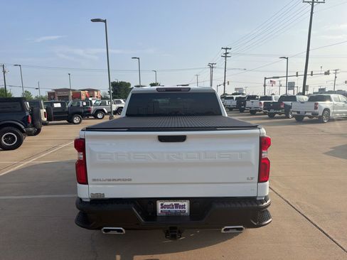 Used 2024 Chevrolet Silverado 1500 LT Trail Boss AWD/4WD image 6