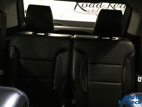 Used 2019 GMC Acadia SLT image 32