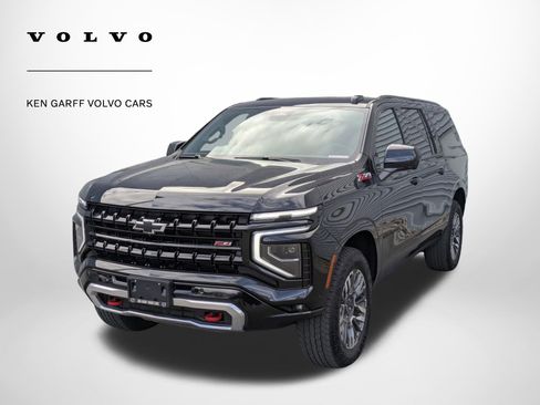 Used 2025 Chevrolet Suburban Z71 AWD/4WD image 8