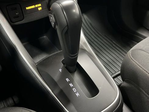 Used 2022 Chevrolet Trax LS w/ Tint and Cruise Package image 16