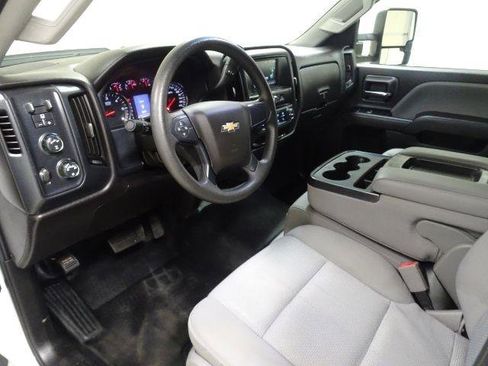Used 2019 Chevrolet Silverado 2500 4x4 Double Cab image 15
