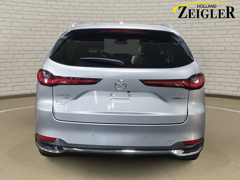 Used 2024 MAZDA CX-90 Plug-In Hybrid w/ Premium Pkg image 6