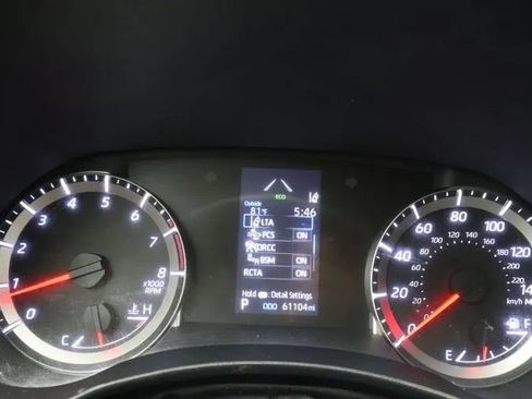 Used 2022 Toyota Highlander LE AWD/4WD image 27