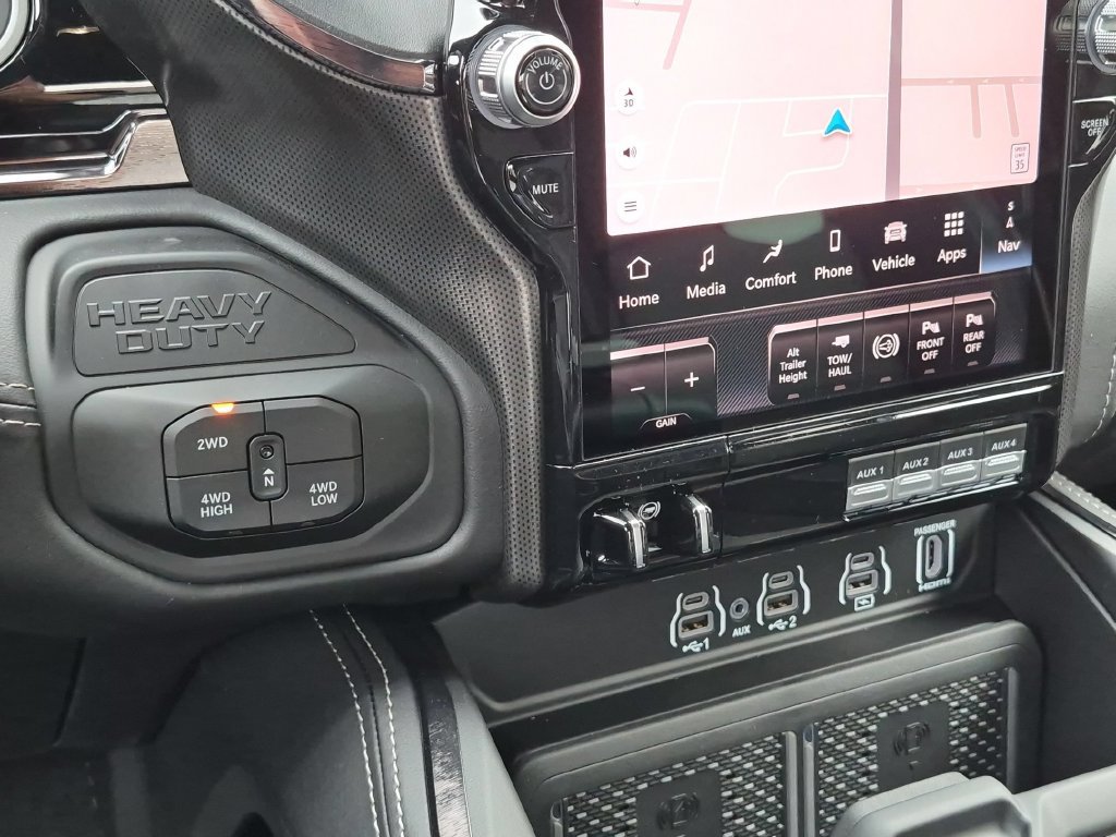 New 2027 RAM 3500 Limited AWD/4WD image 25