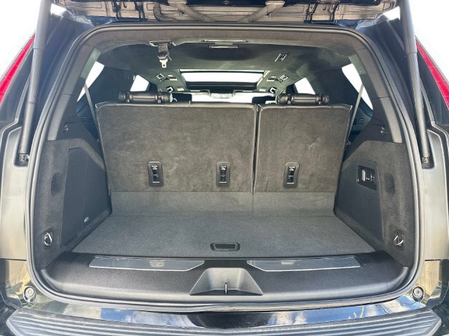 Certified 2024 Cadillac Escalade Sport Platinum w/ LPO, ONYX Package AWD/4WD image 11