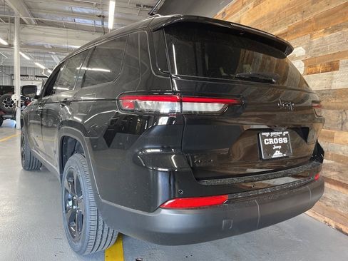 New 2025 Jeep Grand Cherokee L Altitude image 43