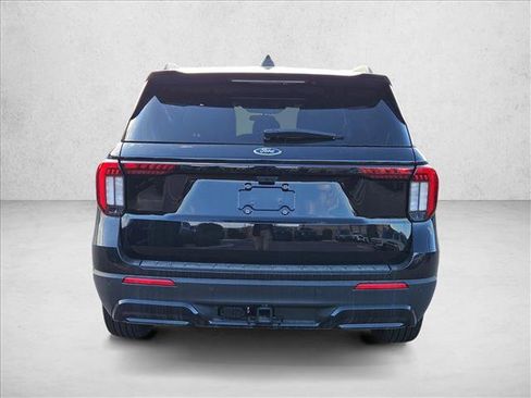New 2025 Ford Explorer ST-Line image 8