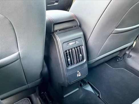 Used 2024 Dodge Hornet R/T AWD/4WD image 13