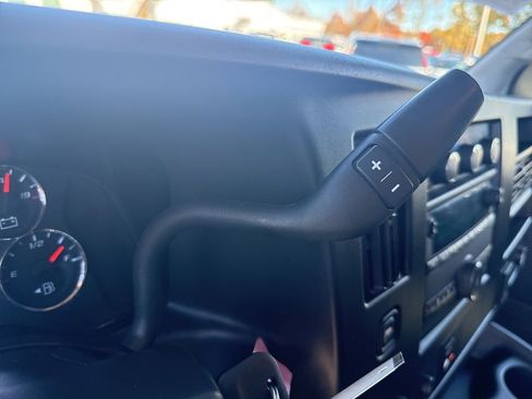 Used 2023 Chevrolet Express 2500 w/ Driver Convenience Package image 14