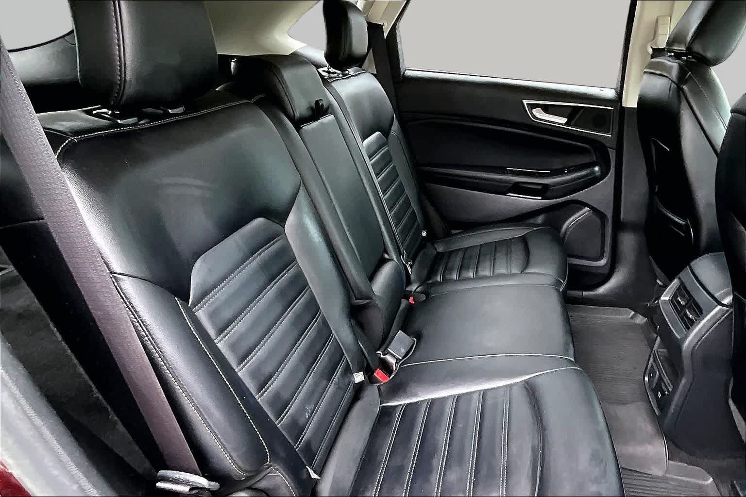 Used 2020 Ford Edge SEL w/ Convenience Package AWD/4WD image 38
