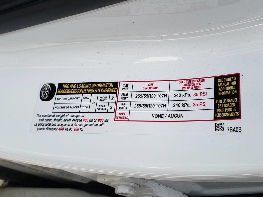Certified 2025 Nissan Murano SV AWD/4WD image 40