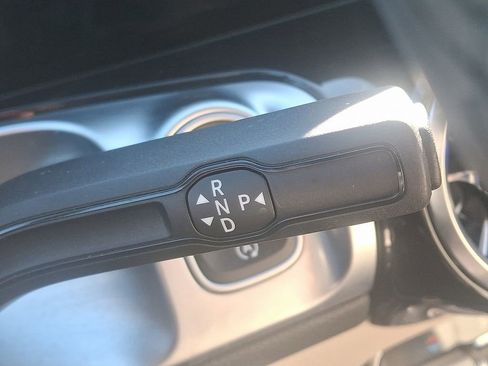 Used 2024 Mercedes-Benz GLB 250 GLB 250 image 15