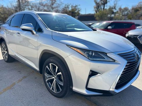 Used 2017 Lexus RX 350 FWD w/ Premium Package image 4