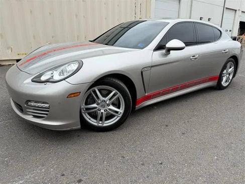 Used 2011 Porsche Panamera image 6