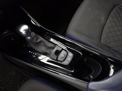 Used 2021 Toyota C-HR XLE FWD image 25