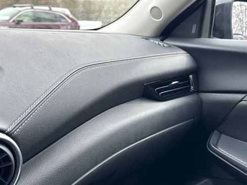 Used 2025 Nissan Sentra SV image 29