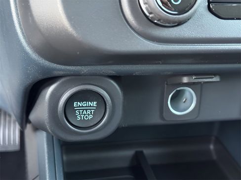 New 2025 Ford Maverick XLT w/ XLT Luxury Package image 17