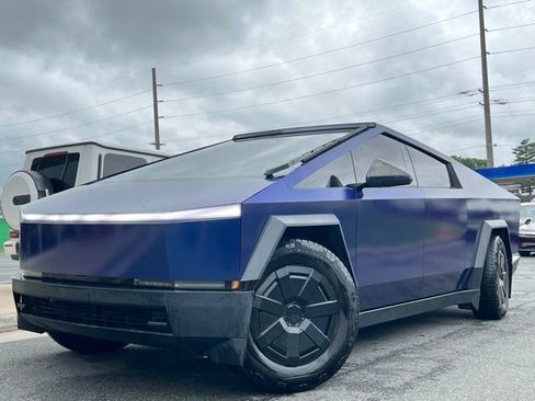 Used 2024 Tesla Cybertruck Cyberbeast AWD/4WD image 15