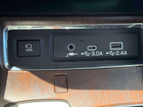 Certified 2025 Subaru Ascent Touring AWD/4WD image 23