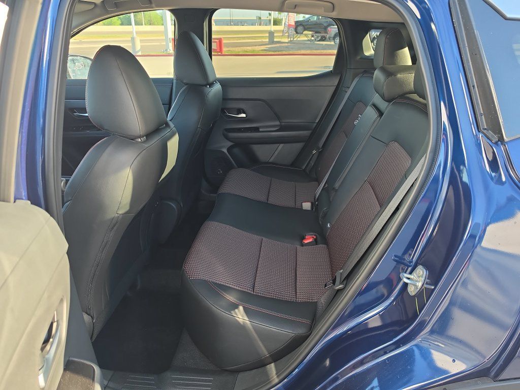 New 2027 Nissan Kicks SR AWD/4WD image 24