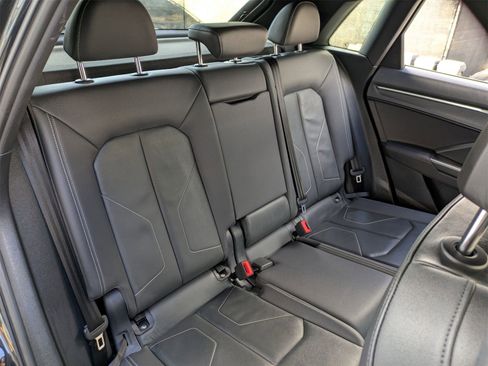 Used 2025 Audi Q3 2.0T Premium w/ Convenience Package image 29