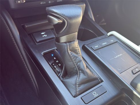 Used 2021 Lexus ES 350 F Sport w/ Special Edition FWD image 16