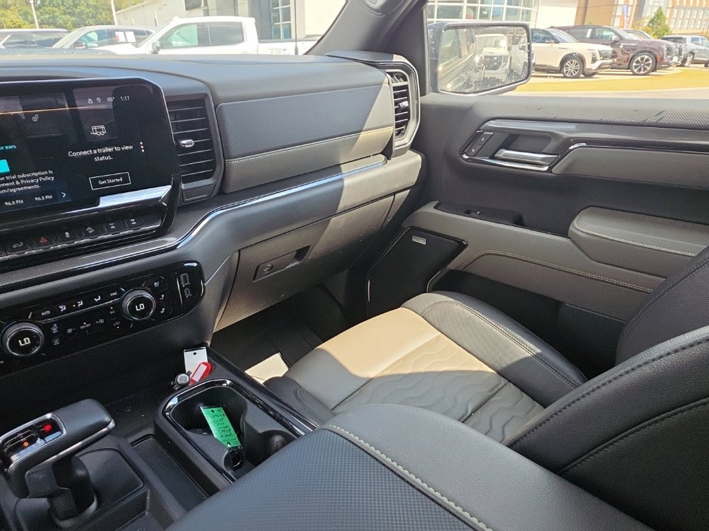 Used 2025 Chevrolet Silverado 1500 ZR2 AWD/4WD image 25