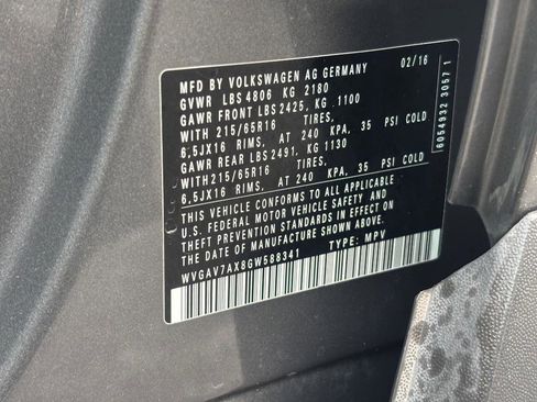 Used 2016 Volkswagen Tiguan S FWD image 37