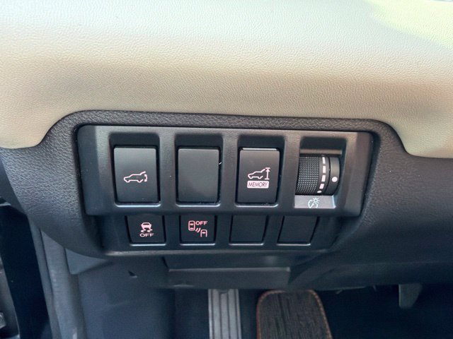 Used 2019 Subaru Ascent Touring w/ Popular Package #2 AWD/4WD image 32