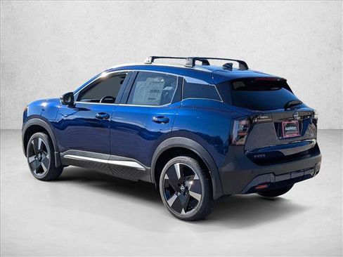 New 2026 Nissan Kicks SR image 8
