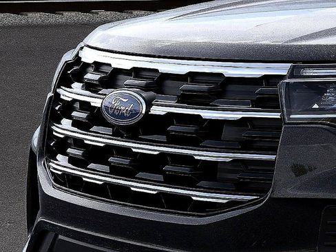 New 2026 Ford Explorer Active AWD/4WD image 15