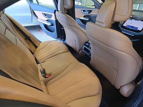 Certified 2026 Mercedes-Benz E 350 4MATIC Sedan image 13