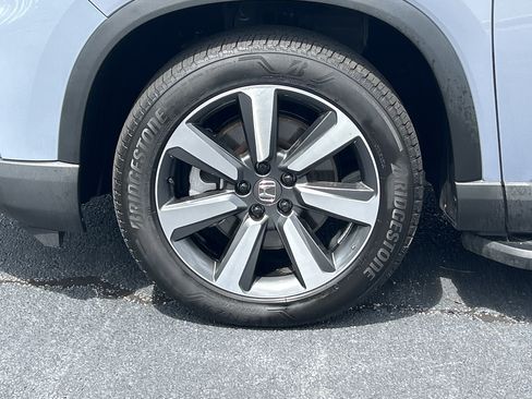 Used 2025 Honda Pilot Touring image 32