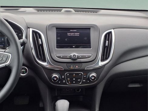 Certified 2024 Chevrolet Equinox LT AWD/4WD image 18