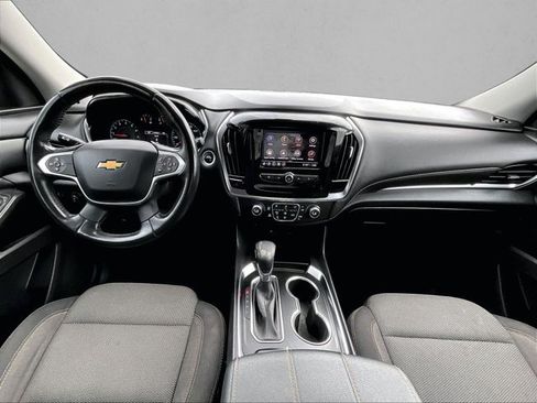 Used 2021 Chevrolet Traverse LT FWD image 16