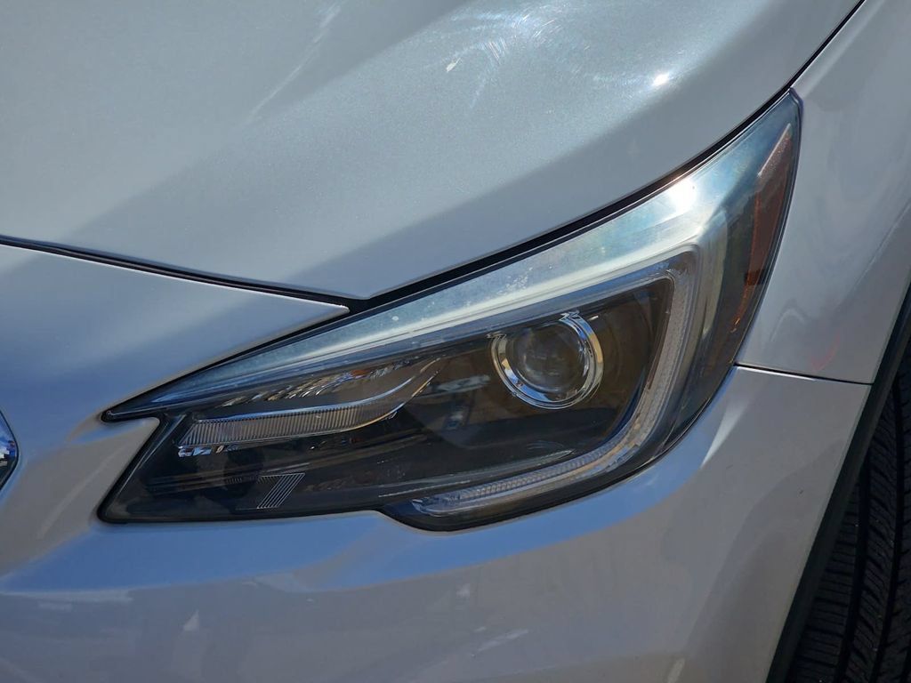 Used 2019 Subaru Outback 3.6R Limited AWD/4WD image 33
